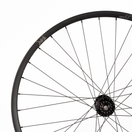 Race 30K4 27.5" front wheel